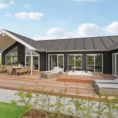 Pet Friendly In With Sauna * Hadsund