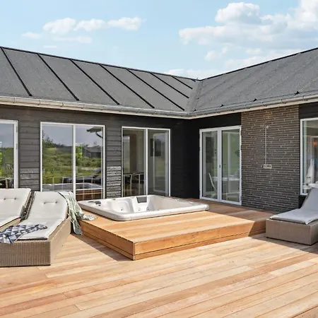 Casa de Férias Pet Friendly In With Sauna Hadsund