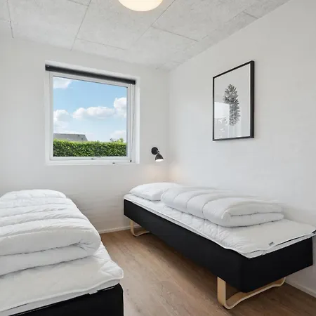 Сasa de vacaciones Pet Friendly In With Sauna Hadsund